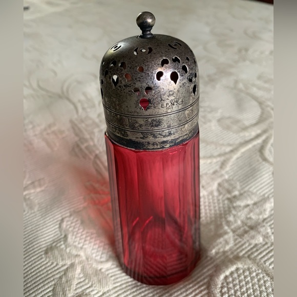 Kitchen | Vintage Epns Cranberry Sugar Shaker | Poshmark